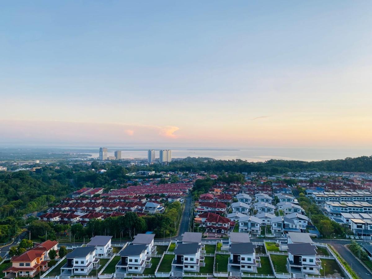 Orang Utan Guest House Monthly Sandakan Luaran gambar