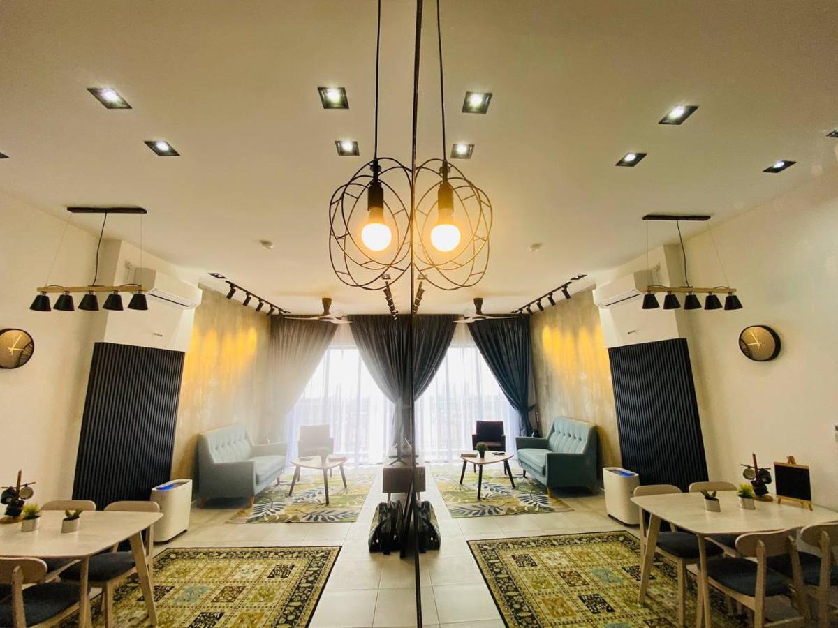 Orang Utan Guest House Monthly Sandakan Luaran gambar
