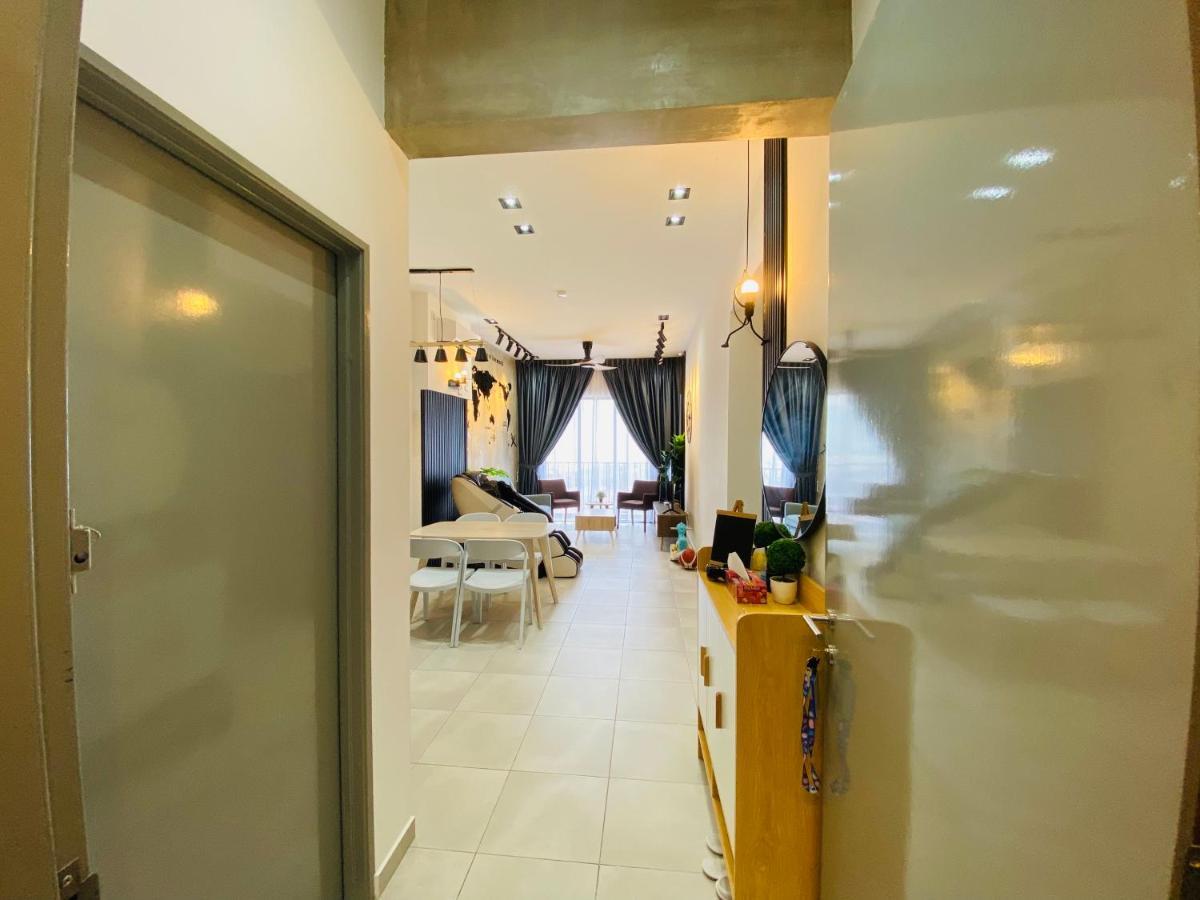 Orang Utan Guest House Monthly Sandakan Luaran gambar