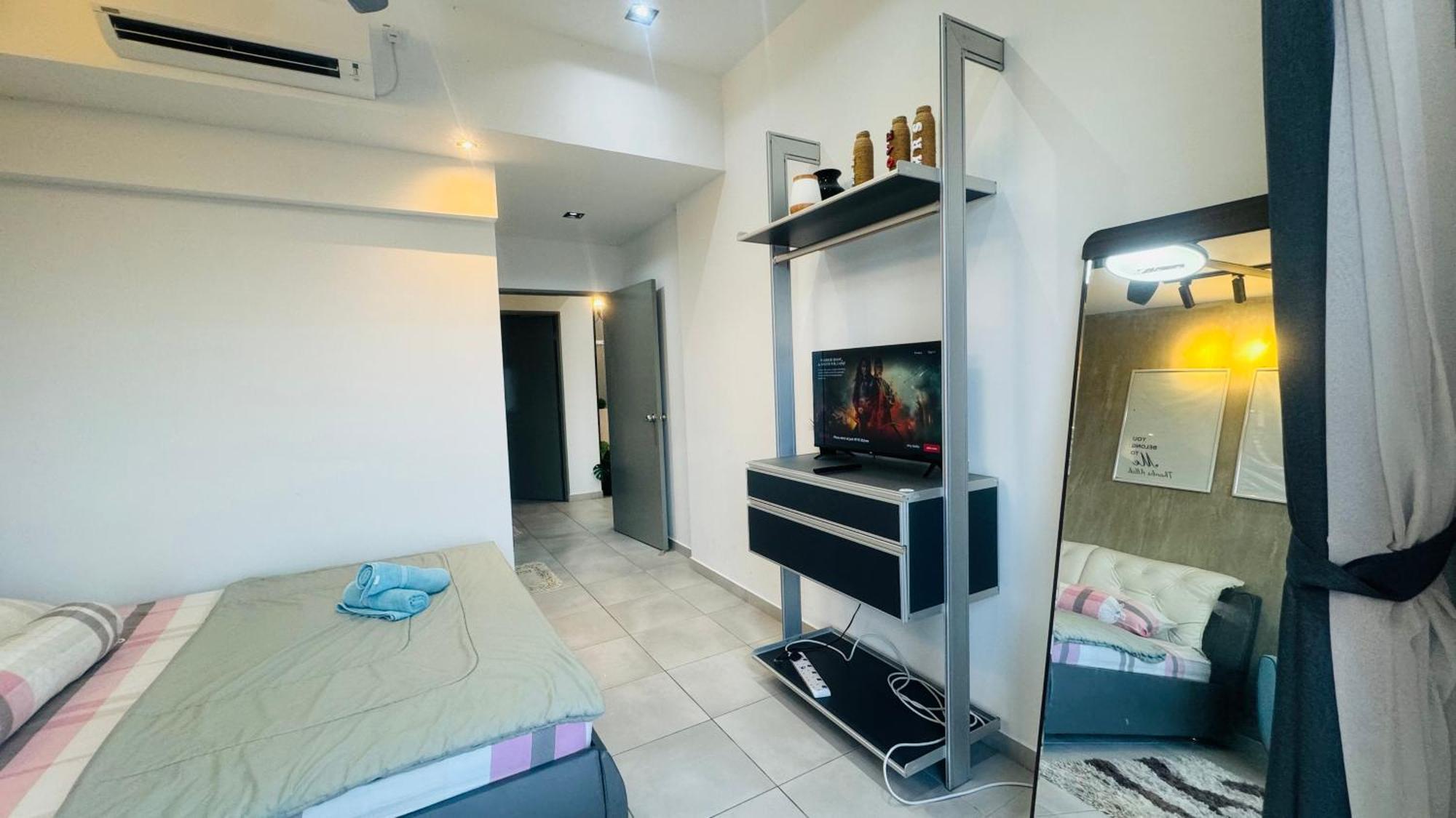 Orang Utan Guest House Monthly Sandakan Luaran gambar