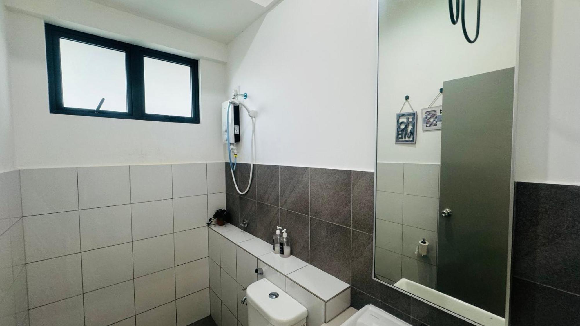 Orang Utan Guest House Monthly Sandakan Luaran gambar
